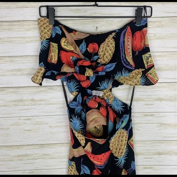 FLYNN SKYE Michelle Maxi Dress in Dark Fruit XS - Picture 3 of 7